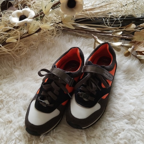 NWOT Michael Kors Sneakers - Picture 1 of 5